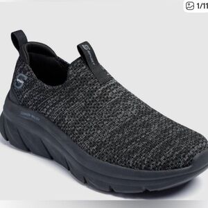 NWT!! MENS S SPORT SKECHERS
